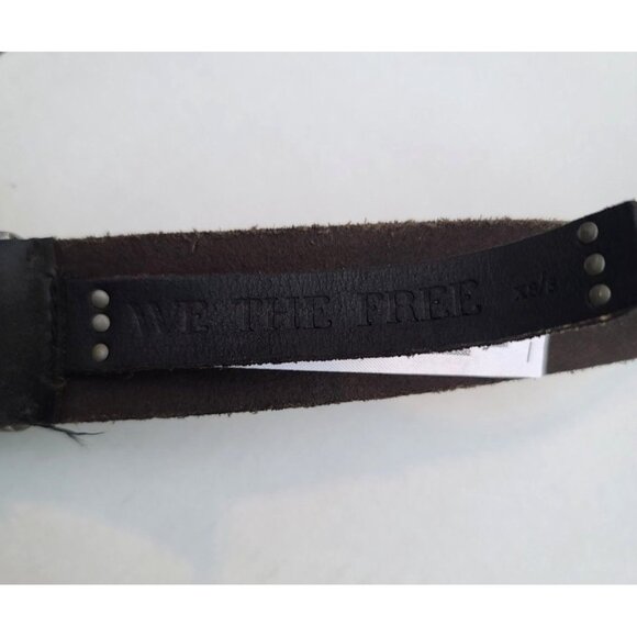 FREE PEOPLE Rustic Leather Belt Sz XS/S Black Prong Closure 2 Metal Loops NWOT - Picture 2 of 9